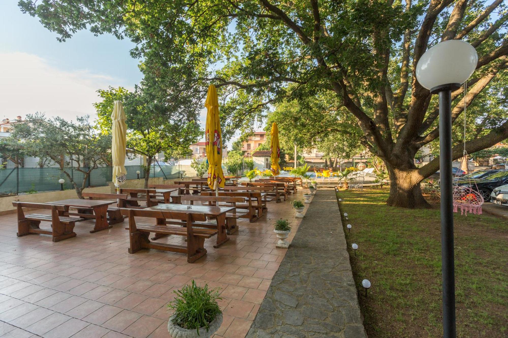 Biergarten Medulin Zewnętrze zdjęcie